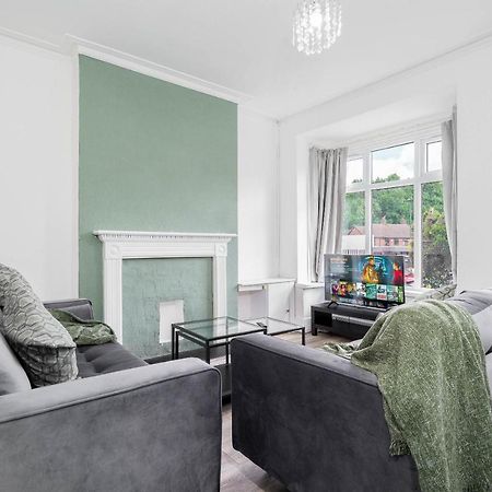 2 Bed House/Edgbaston/Families/Contractors/Parking Villa Birmingham Eksteriør billede